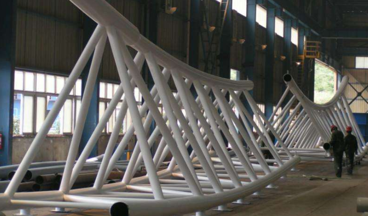 茂名管廊钢结构与桁架结构的管道支架应该如何区分